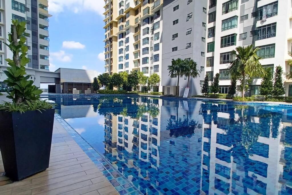 Homestay Arc Cozyhome Austin Hills 4-5Pax جوهر بهرو المظهر الخارجي الصورة
