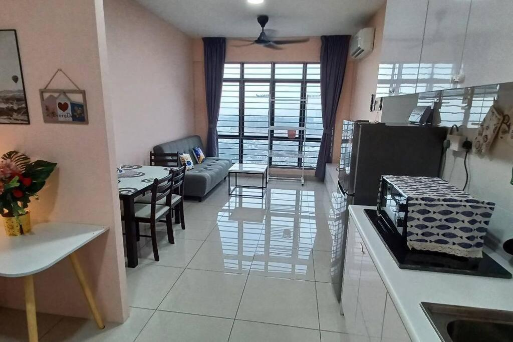 Homestay Arc Cozyhome Austin Hills 4-5Pax جوهر بهرو المظهر الخارجي الصورة